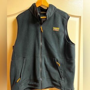 LL Bean Black Vest XL